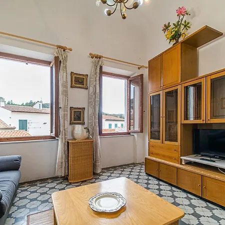 Quadrilocale Cecilia Apartment